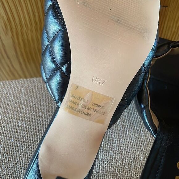 Ego TROPEZ SQUARE TOE QUILTED HEEL MULE IN BLACK FAUX LEATHER Size 9 - Picture 12 of 13